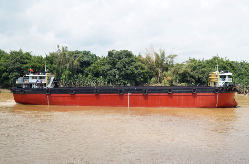 4420载吨的多用途船.png 4420载吨的多用途船.png