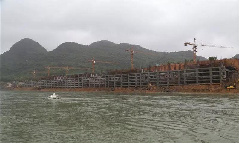 建设中的武宣港区大仁作业区.jpg