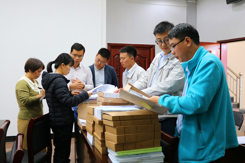 质量安全监督部门检查工程台帐资料.jpg 质量安全监督部门检查工程台帐资料.jpg