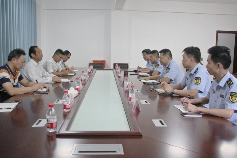 梧州航道养护中心与自治区交通运输综合行政执法局第六支队开展座谈交流.jpg