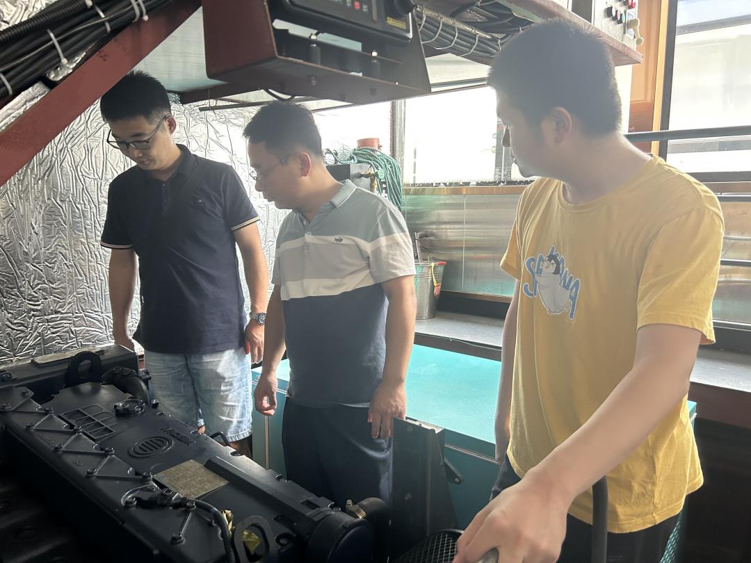 现场授课.jpg 现场授课.jpg